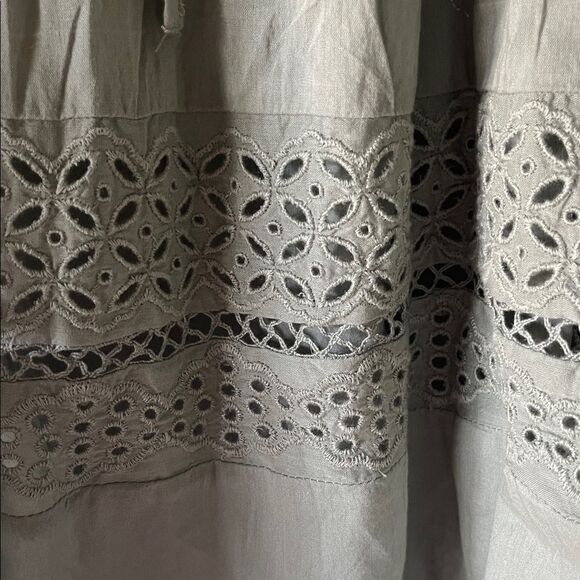 GAP Women's Sage Green Eyelet Dress - Picture 2 of 8